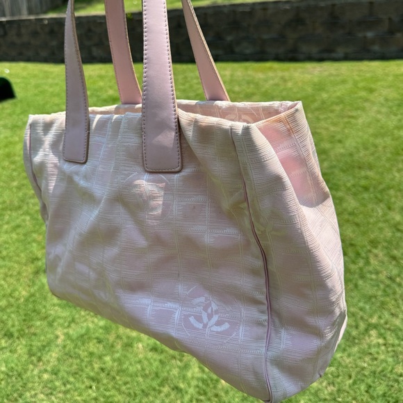 CHANEL Travel Line Tote - Picture 4 of 10